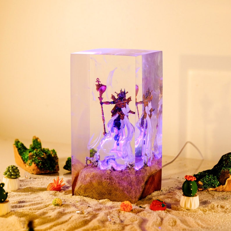 Anubis Resin Lamp