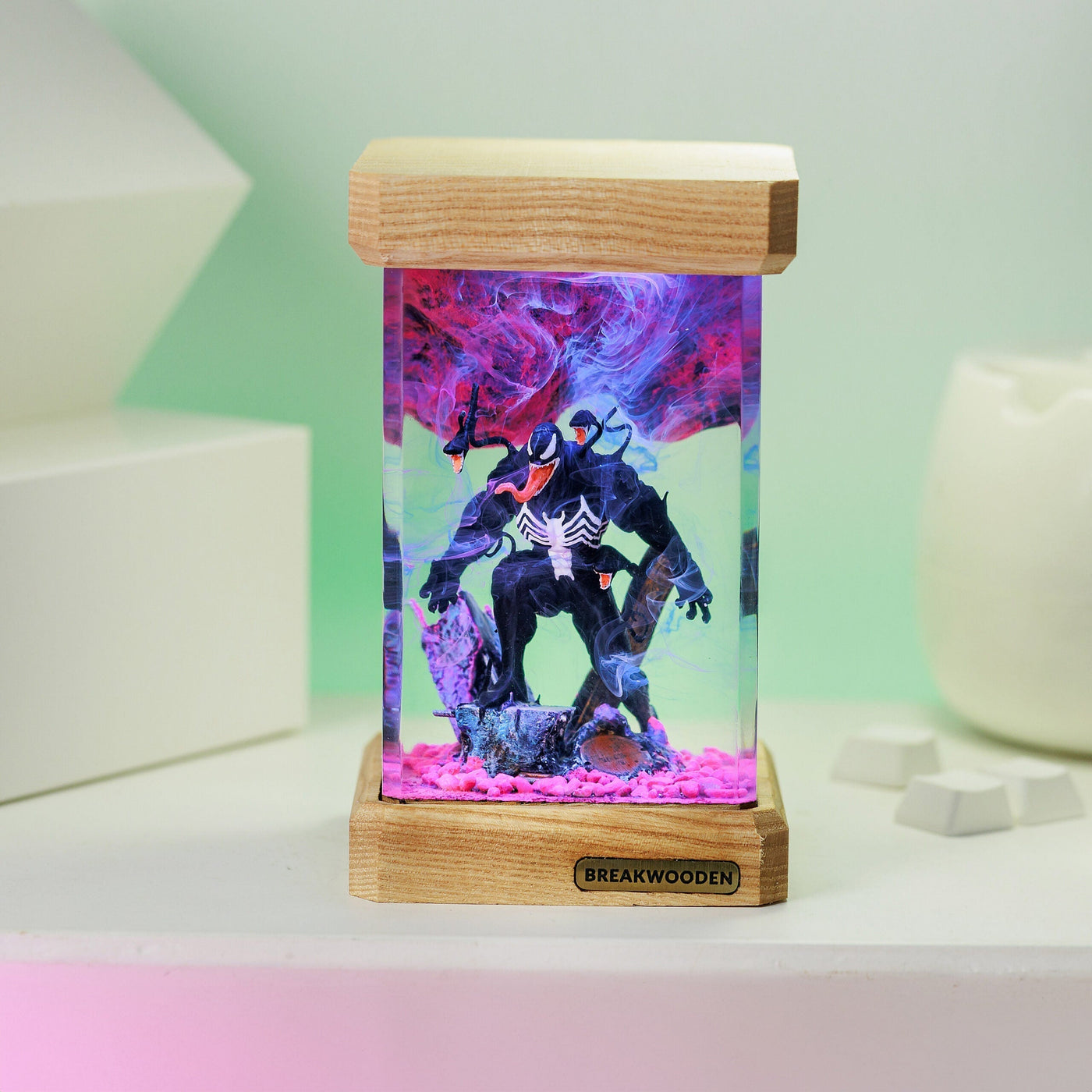 Venom Resin Lamp