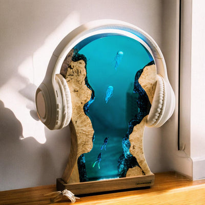 Jellyfish & Diver Resin Epoxy Lamp