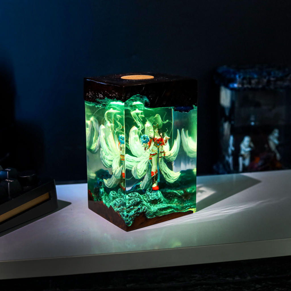 League of Legends Ahri Epoxy Lamp