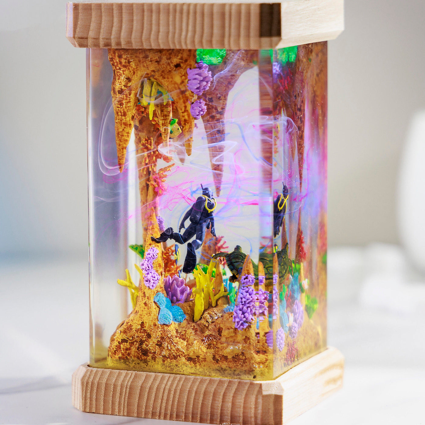 Scuba Diver Resin Lamp