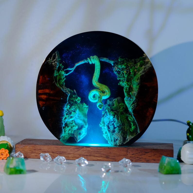Snake Resin Lamp