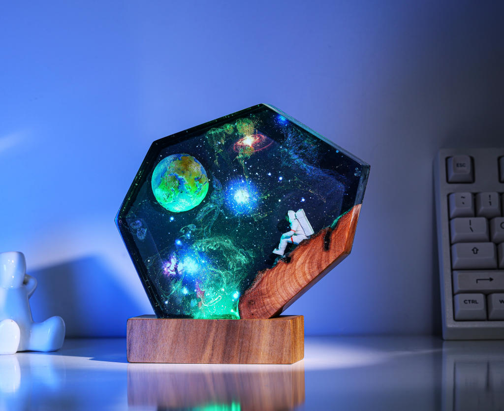 The EARTH and Astronaut Epoxy Lamp