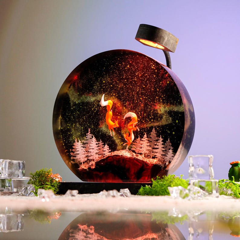 Dancing Fox Resin Lamp