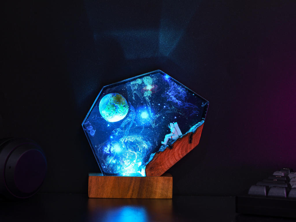 Millennium Falcon Spaceship Night Light