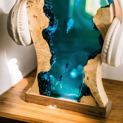 Jellyfish & Diver Resin Epoxy Lamp