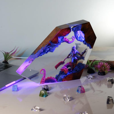 Bloodborne Hunter Resin Lamp