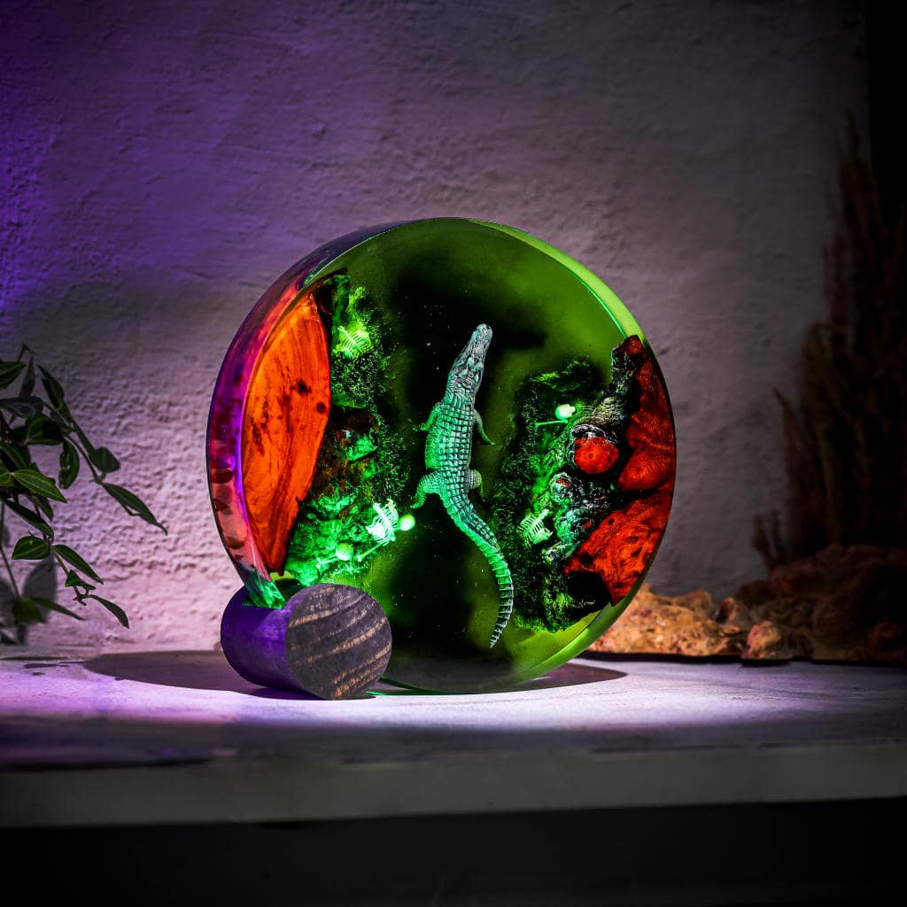 Crocodile Resin Lamp