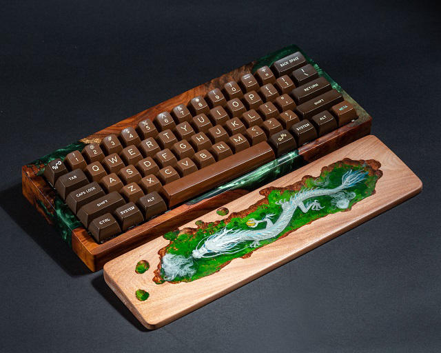 Green Resin and Wood Keyboard Case