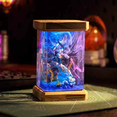 Zeus Marvel Resin Lamp