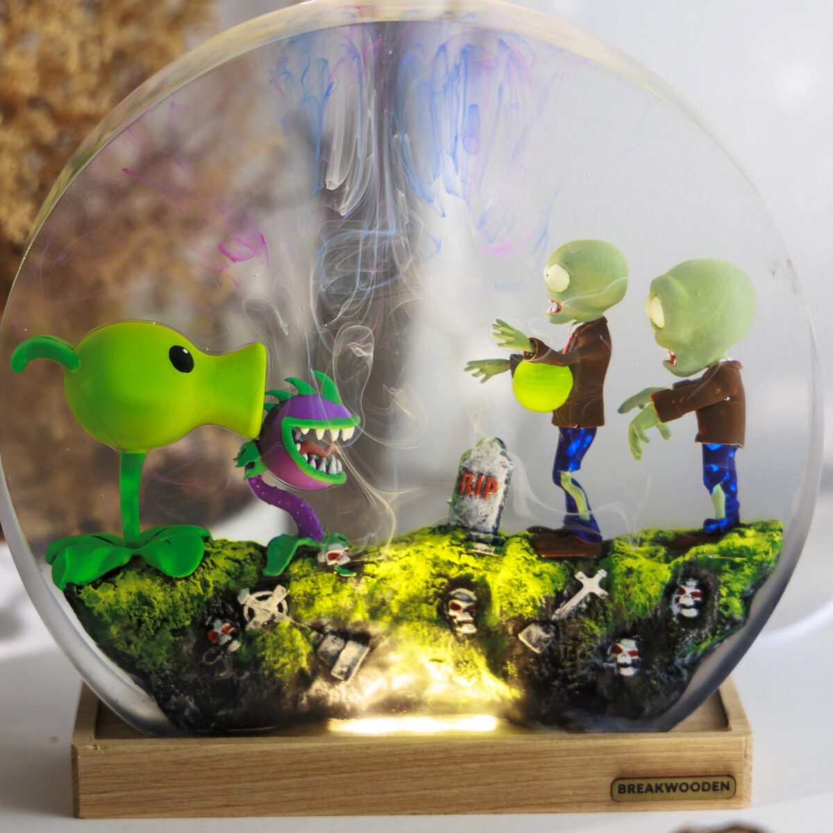 Plants vs Zombie Resin Lamp