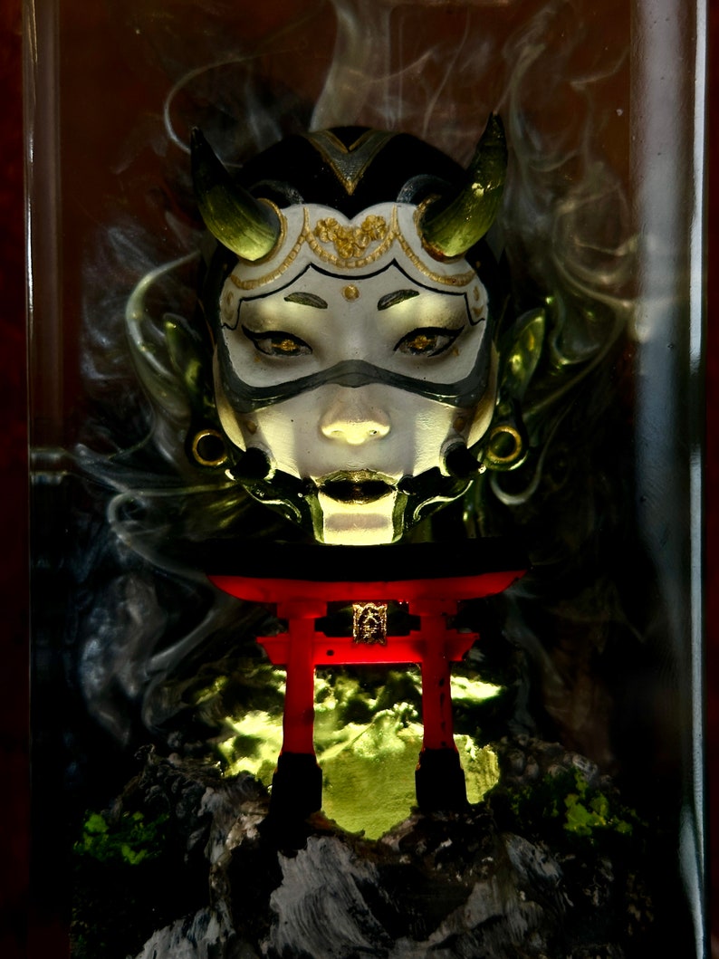 Japanese Oni Mask Resin Lamp