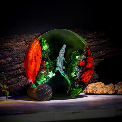 Crocodile Resin Lamp