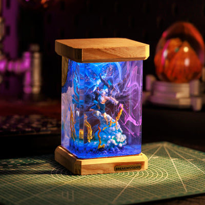 Zeus Marvel Resin Lamp