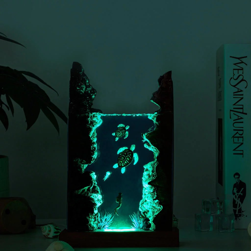 Sea Turtle Diver Night Light Ver 1