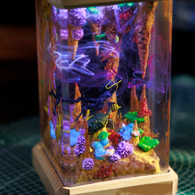 Scuba Diver Resin Lamp