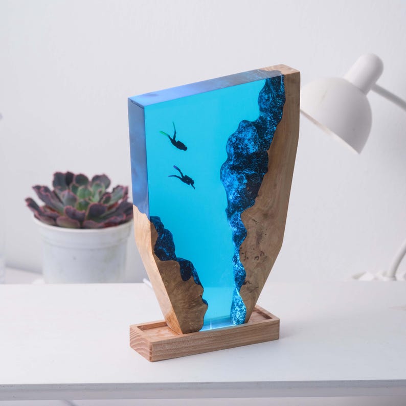 Scuba Diver Resin Epoxy Lamp