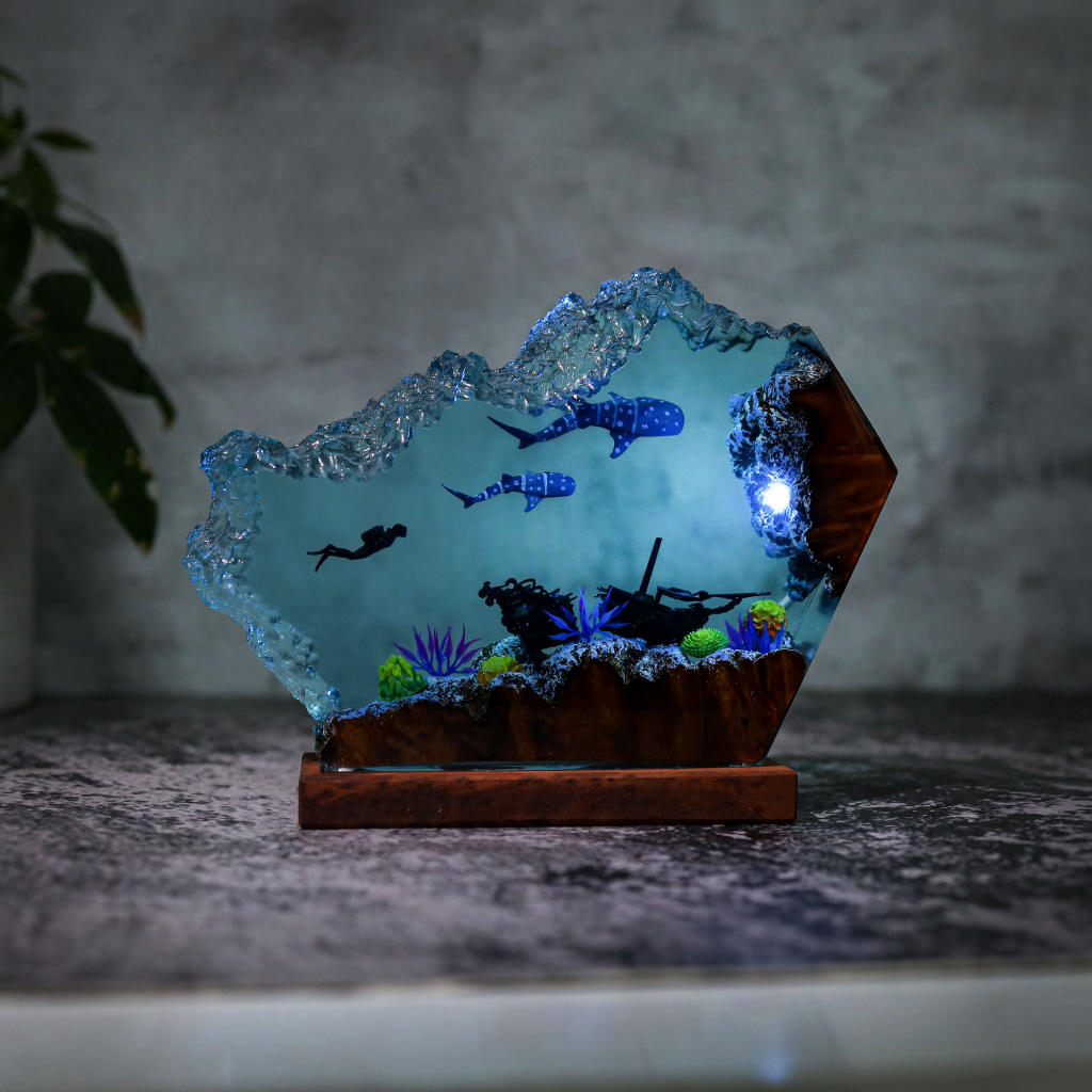 Whale Shark and Diver Epoxy Lamp