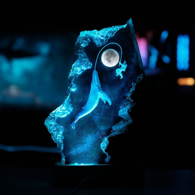 INTERSTELLAR EPOXY LAMP