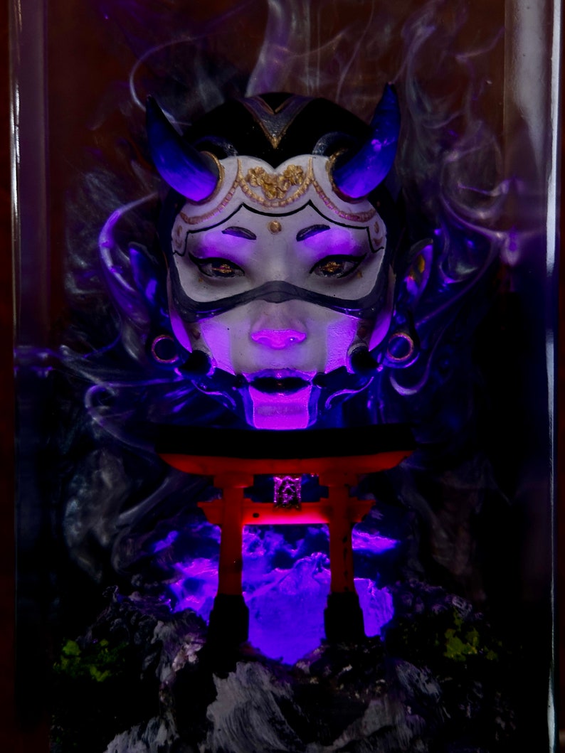Japanese Oni Mask Resin Lamp