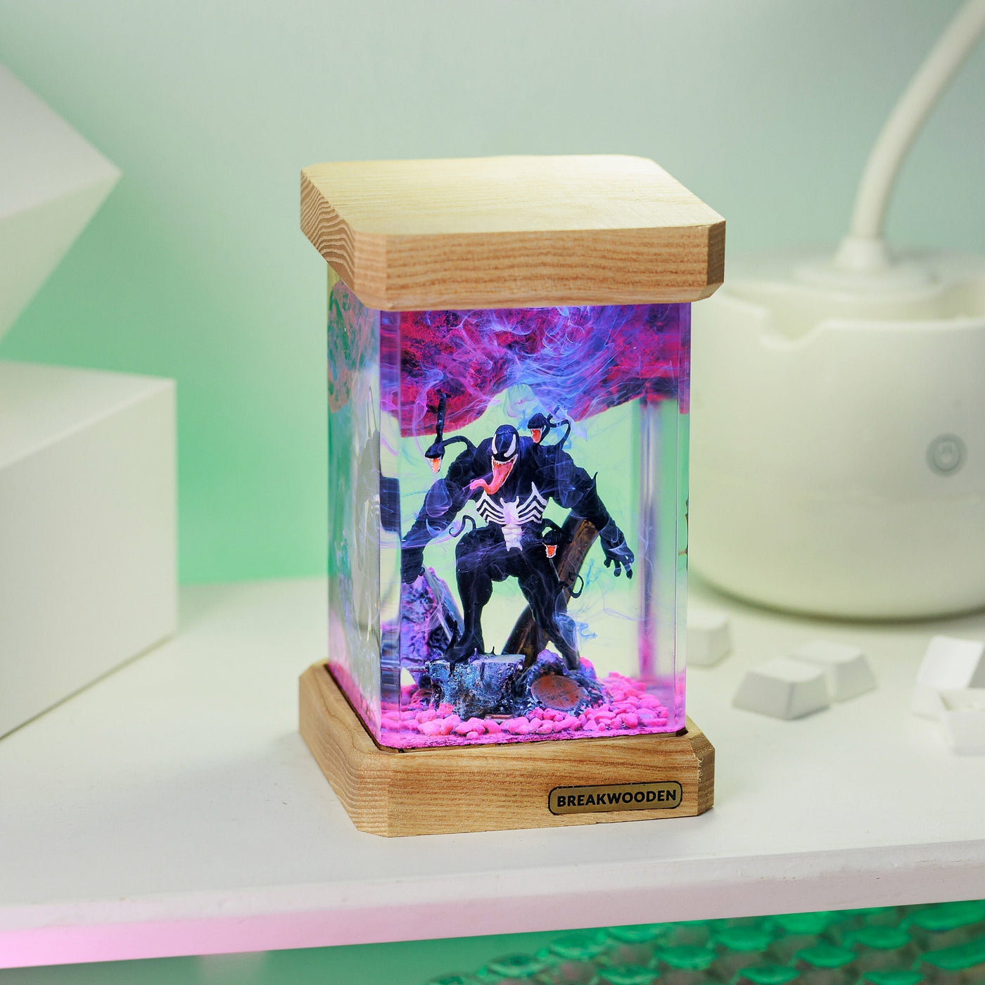 Venom Resin Lamp