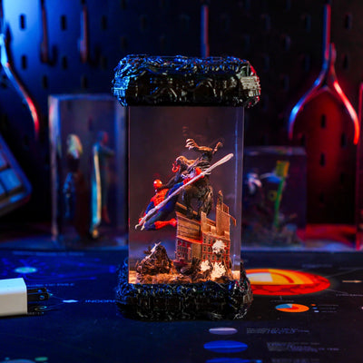 Spider-Man vs Venom Marvel Resin Lamp