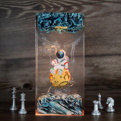 Astronaut Resin Lamp