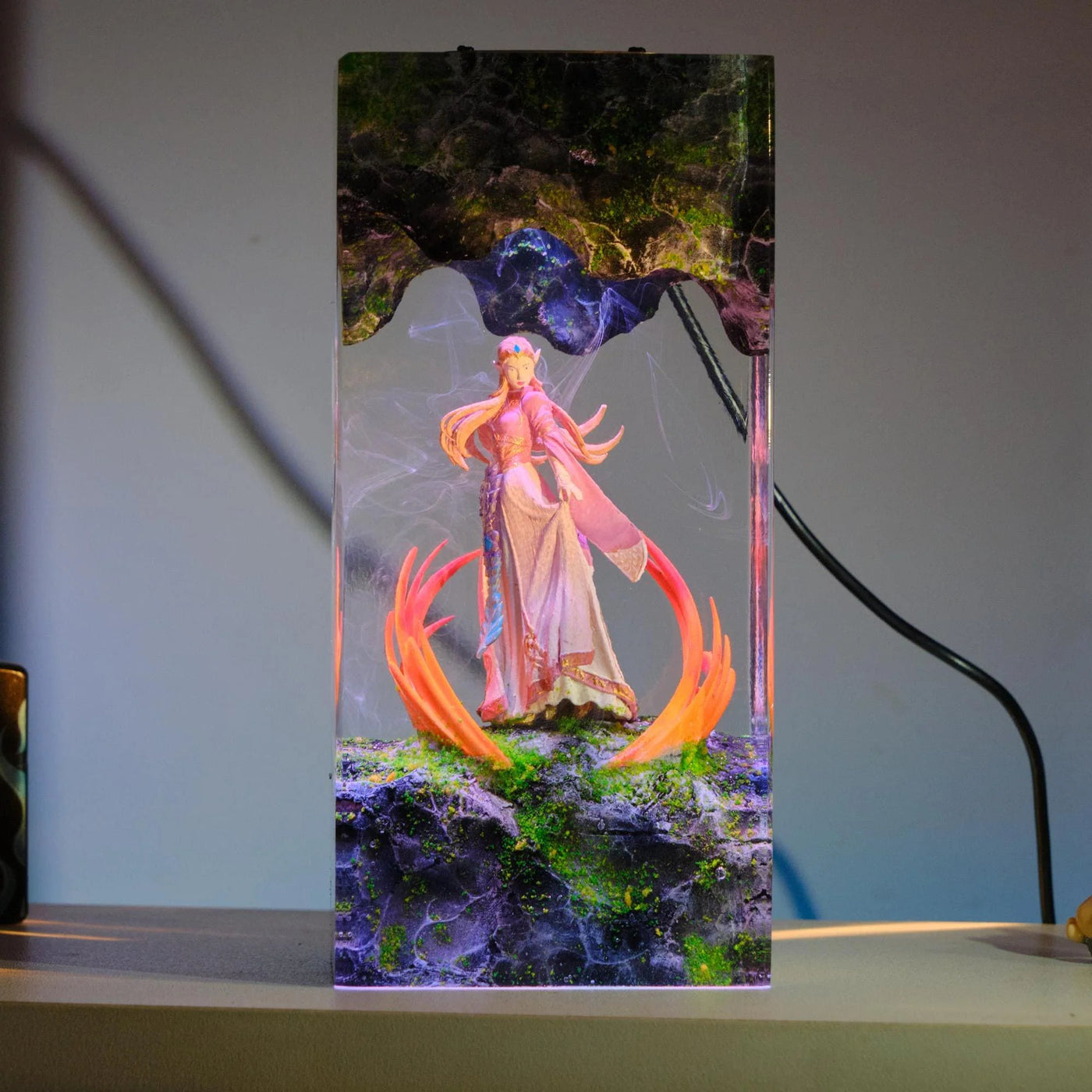Princess Zelda Resin Lamp