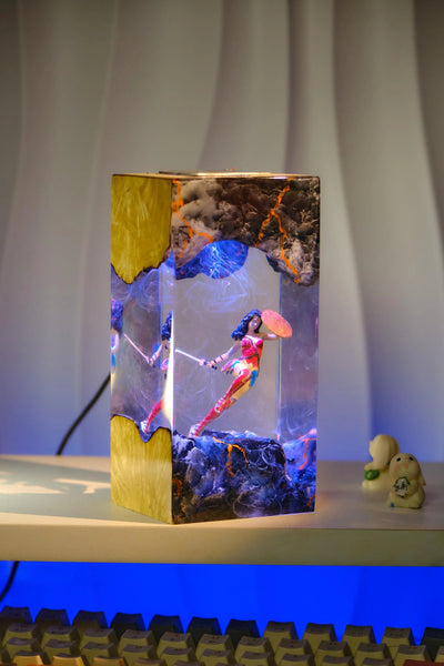 Wonder Woman Resin Lamp
