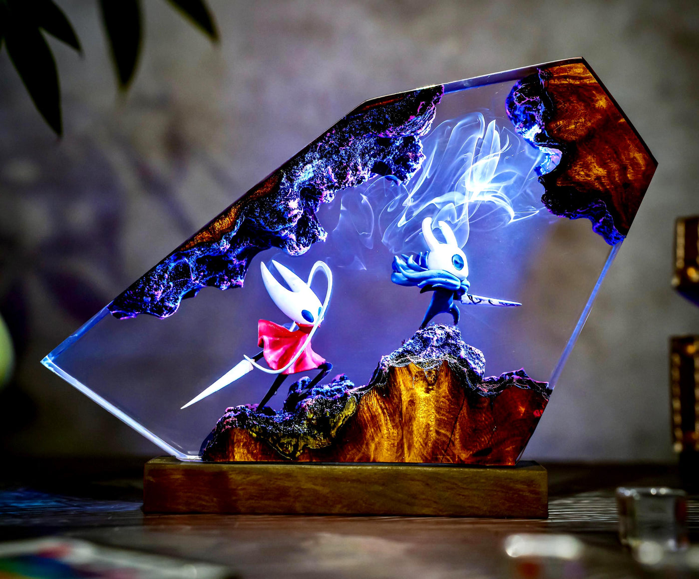 Silksong Journey of Hornet & Hollow Knight Resin Lamp