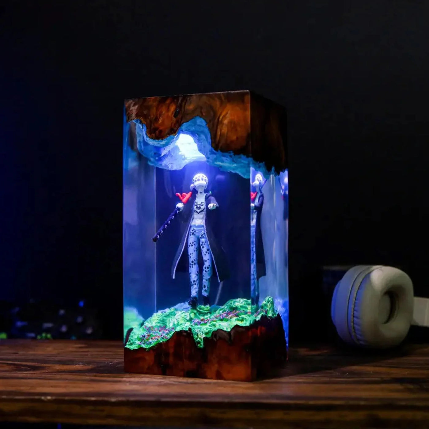 Trafalgar D Law Resin Lamp