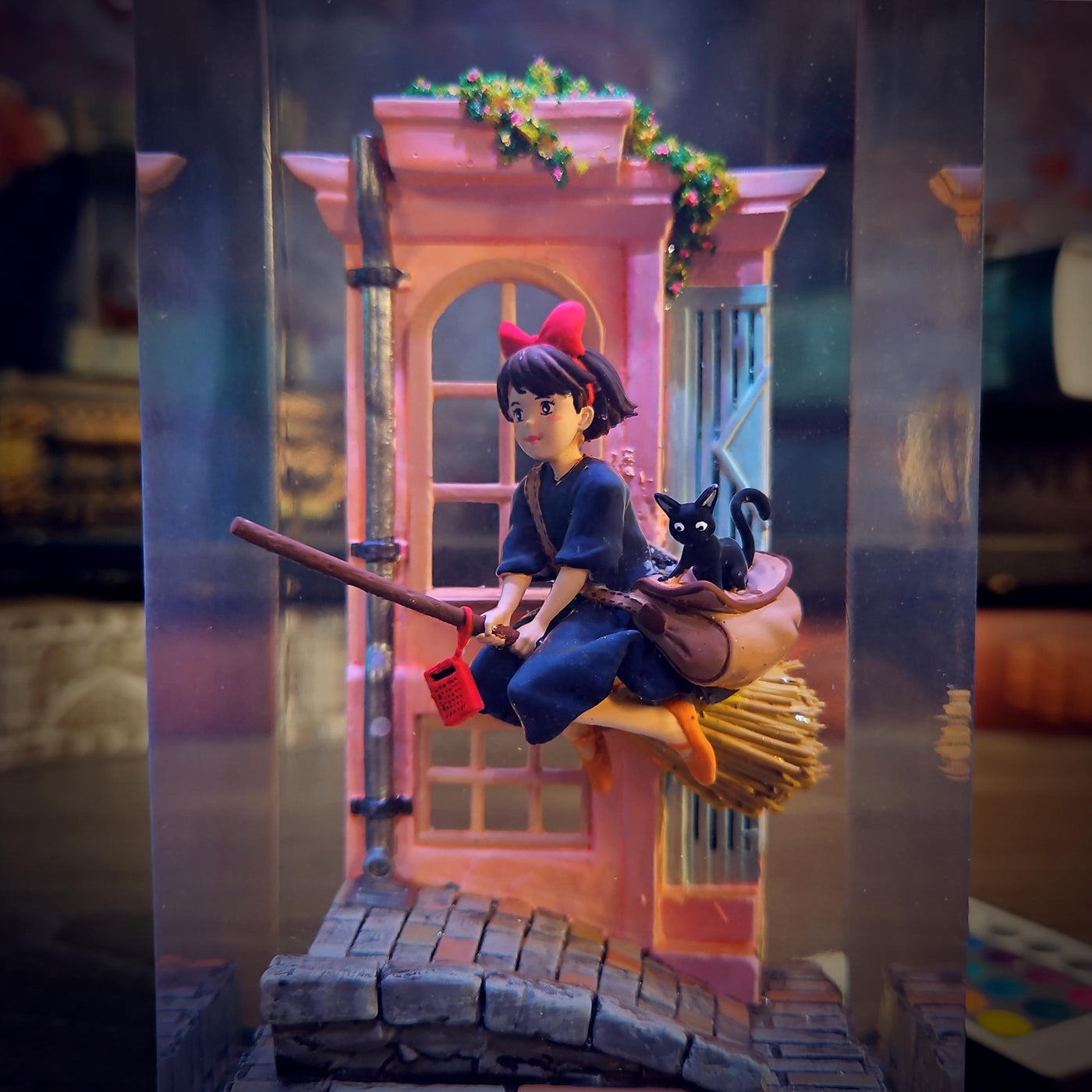 Kiki’s Delivery Service Resin lamp