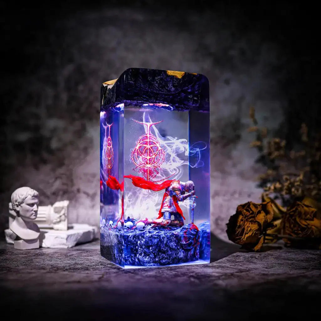 Kneeling Tarnished Elden Ring Resin Lamp