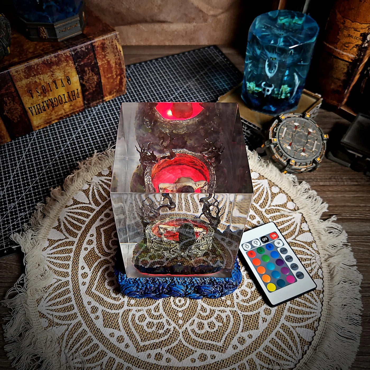 Amamura Sadako Ring Resin Lamp