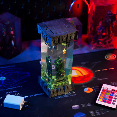 Batman & Catwoman DC Comics Resin Lamp