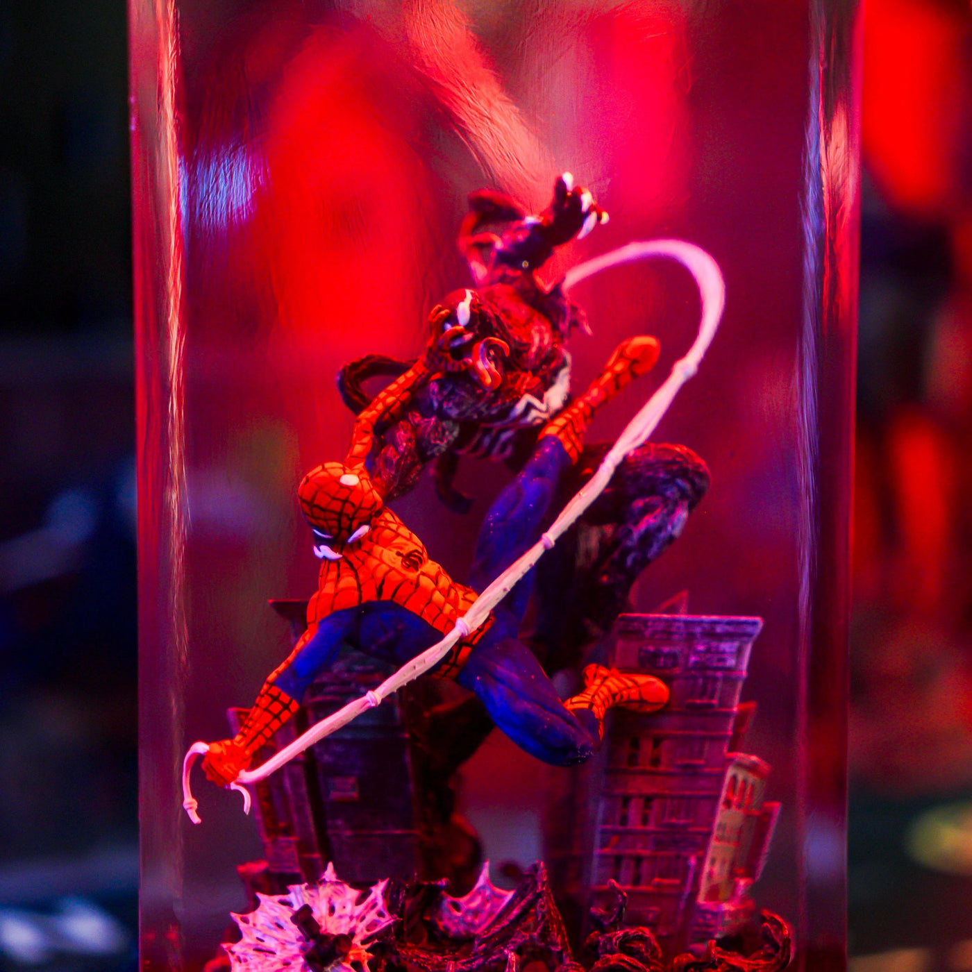 Spider-Man vs Venom Marvel Resin Lamp