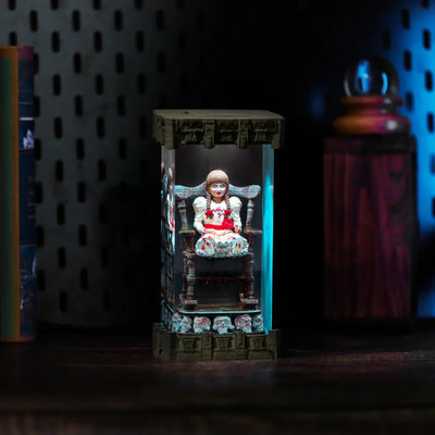 Annabelle Resin Lamp