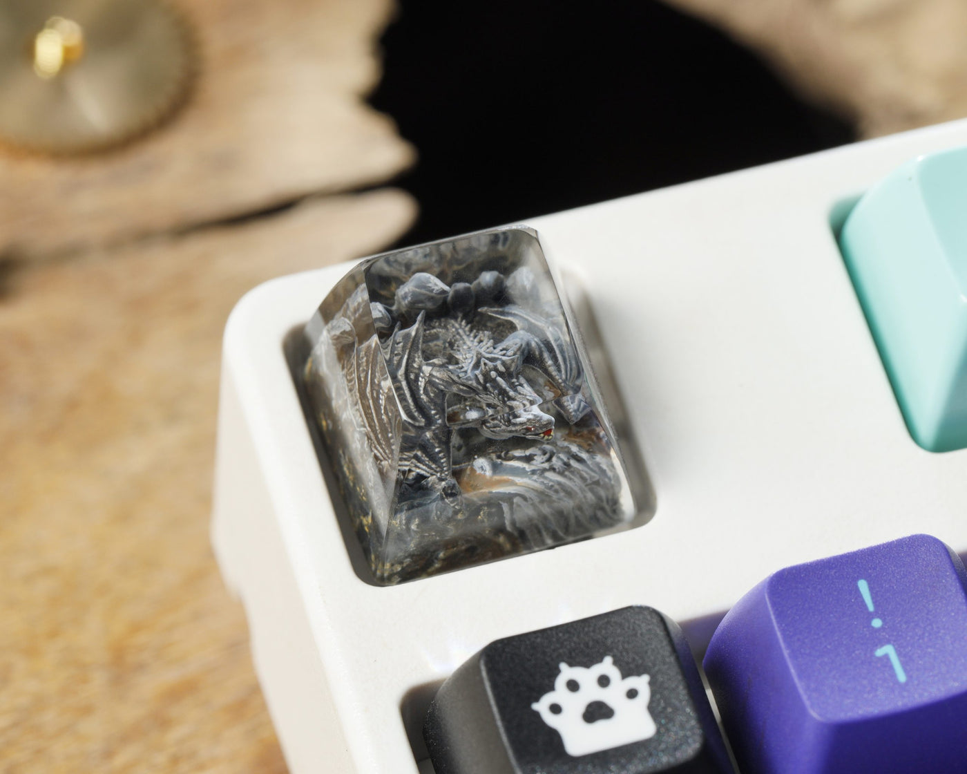 GRAY DRAGON ARTISAN KEYCAPS