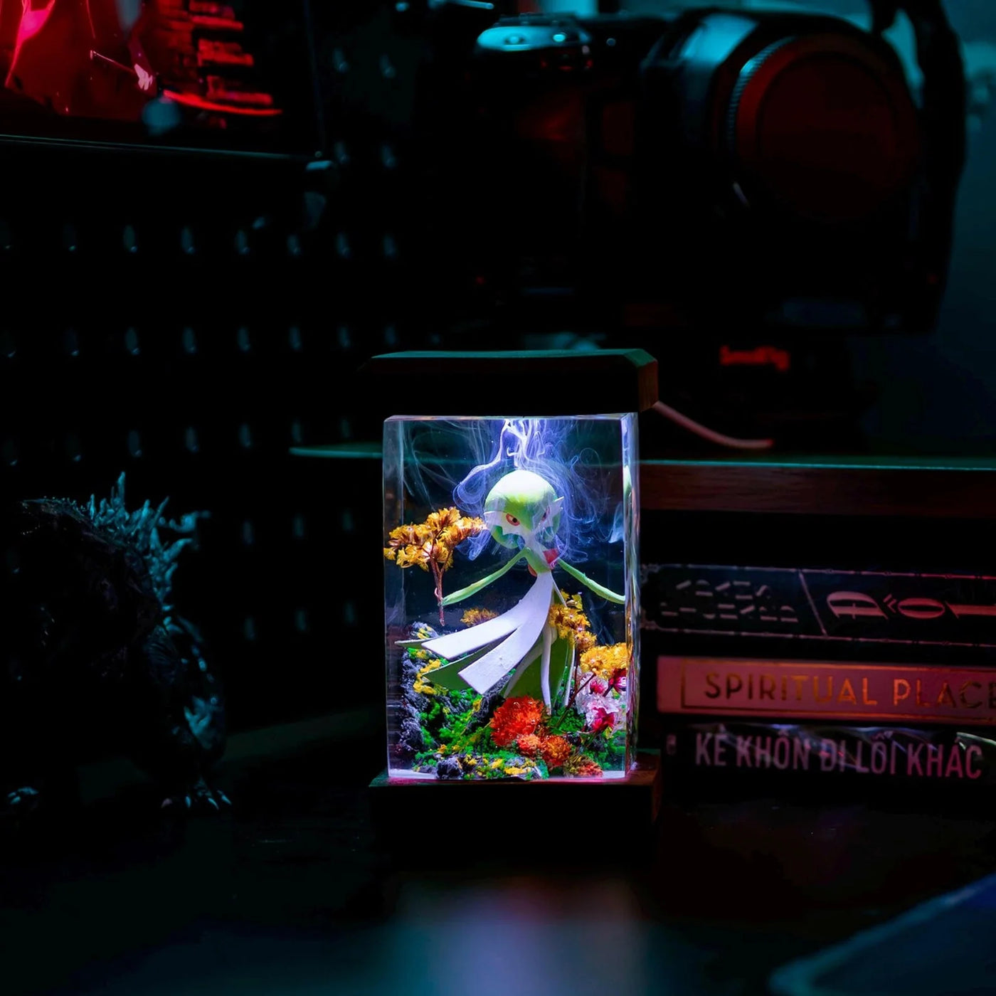 Gardevoir Pokémon Resin Lamp