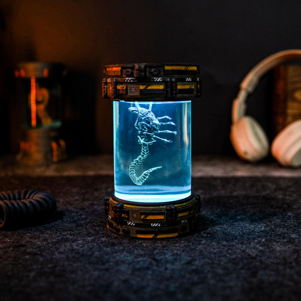 Alien Xenomorph Biolab Night Lamp