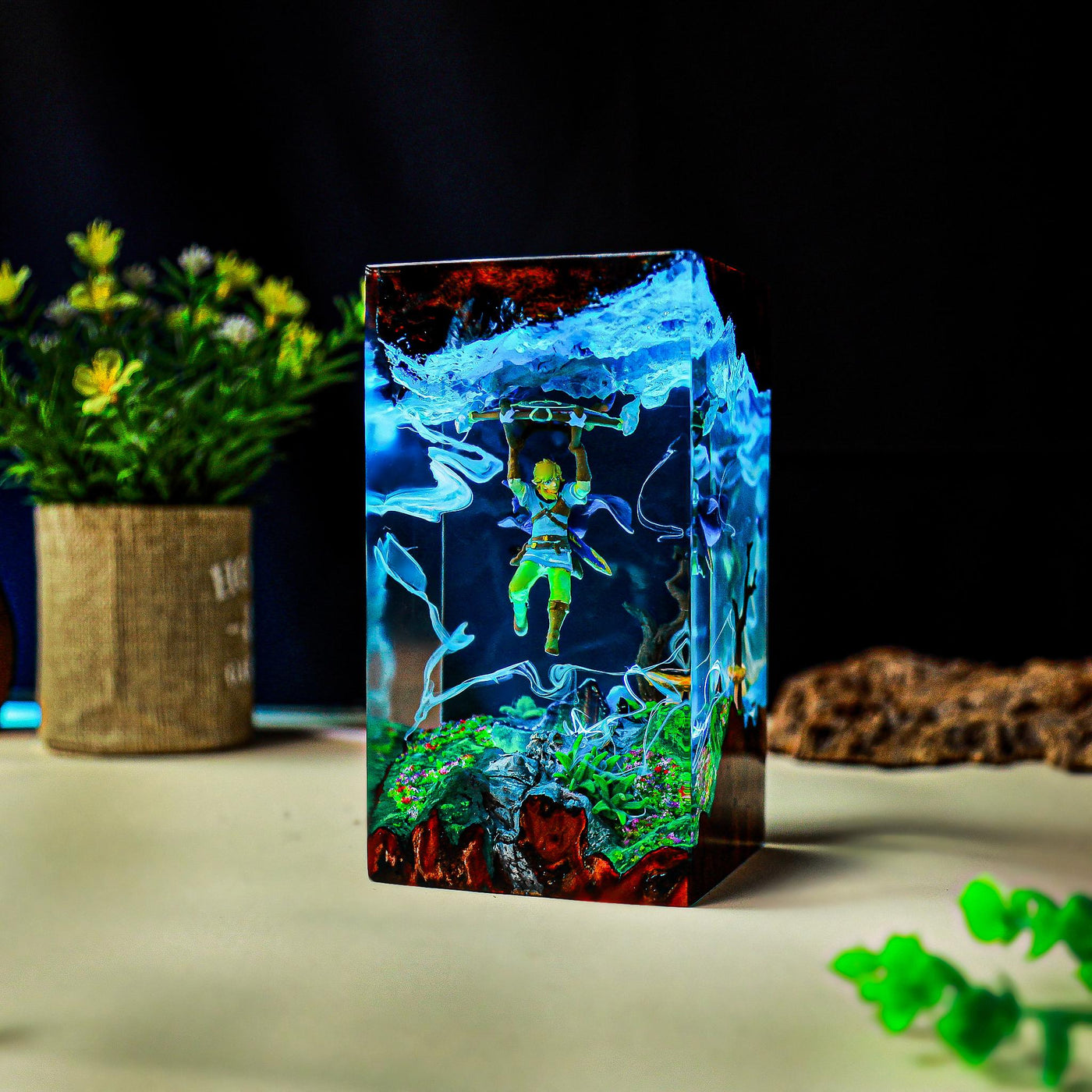 Link The Legend of Zelda Resin Lamp