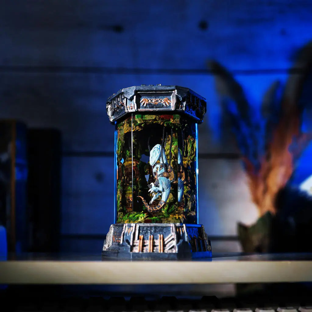 Raptor Dinosaur Incubator Resin Lamp  2