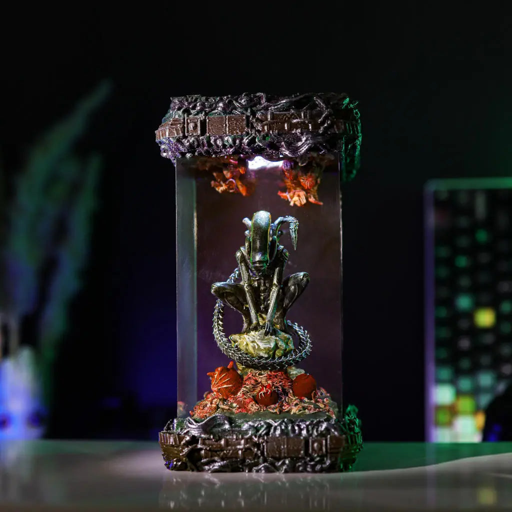 Alien Xenomorph Star Wars Resin Lamp  5