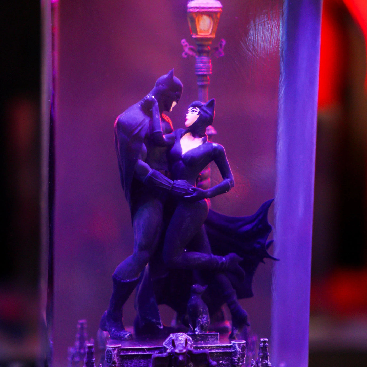 Batman & Catwoman DC Comics Resin Lamp