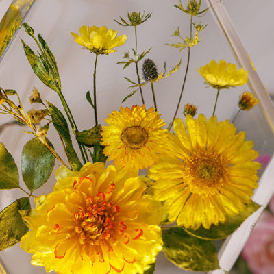 Golden Daisy Ver 2 Flower Resin Lamp