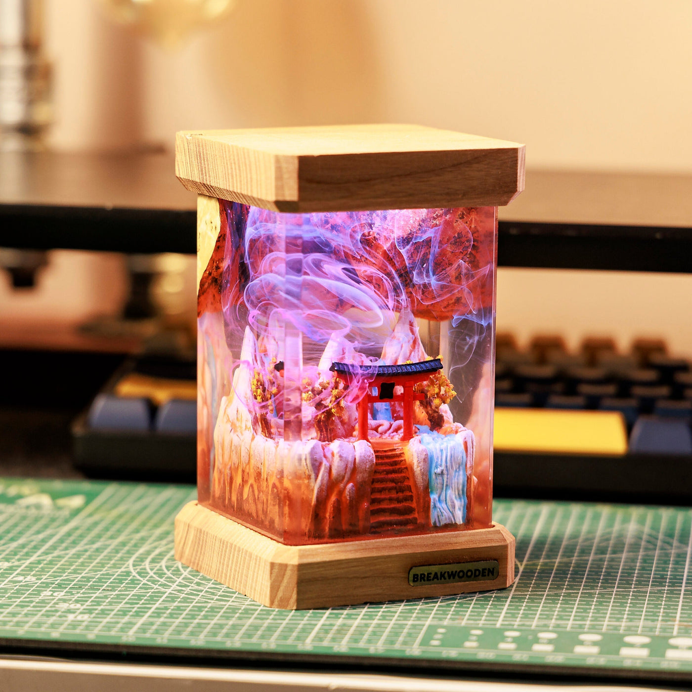 Torri Gate Resin Lamp