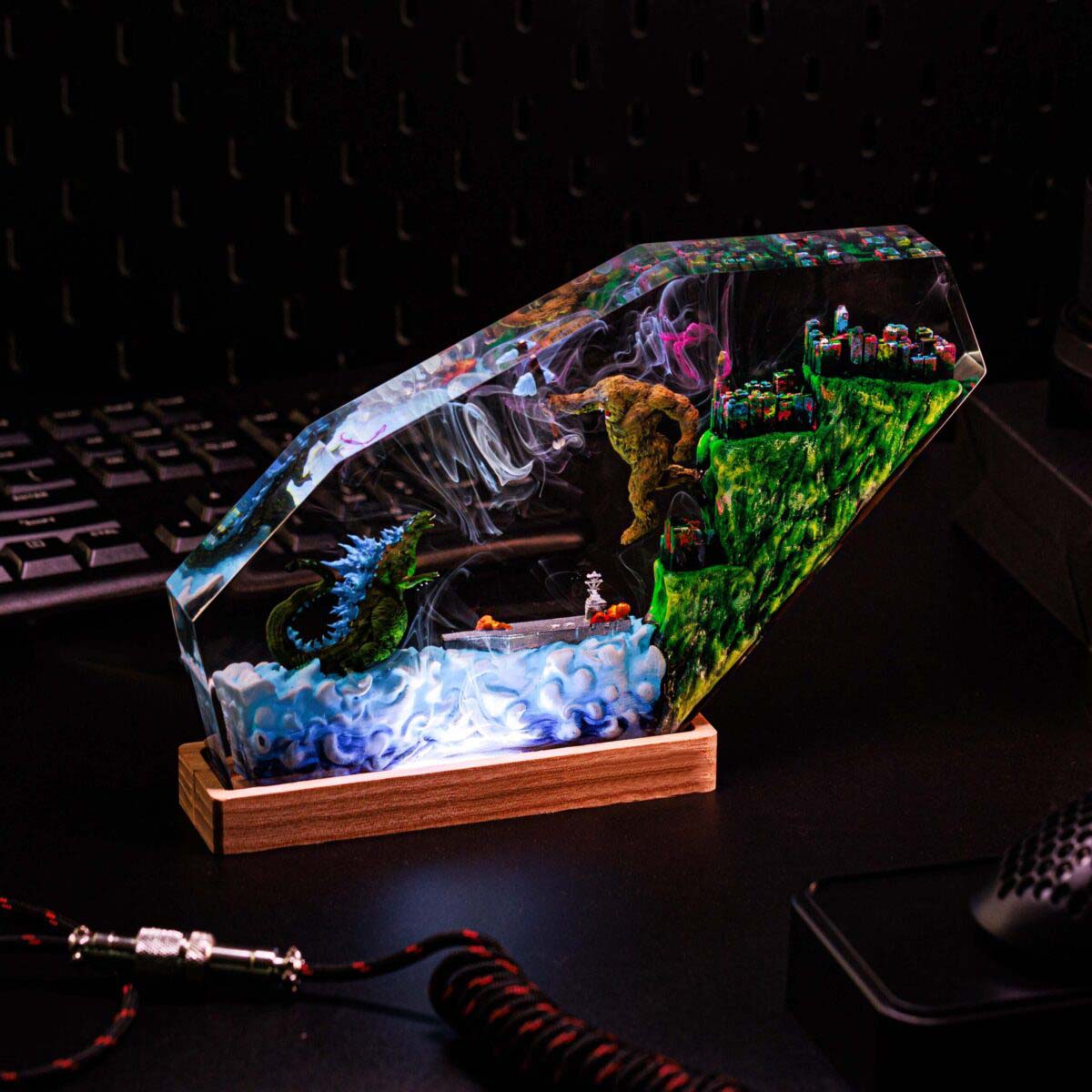 Godzilla x Kong Battle Resin Lamp: The New Empire Resin Lamp