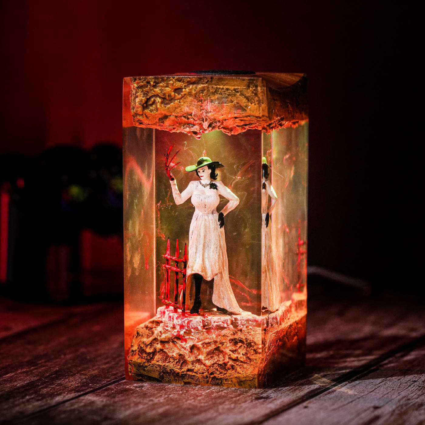 Alcina Dimitrescu Resident Evil Resin Epoxy Lamp