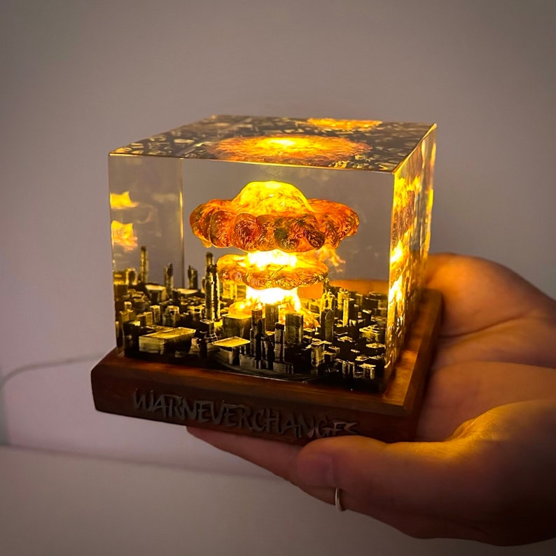 Explosion Atomic Bomb Resin Lamp