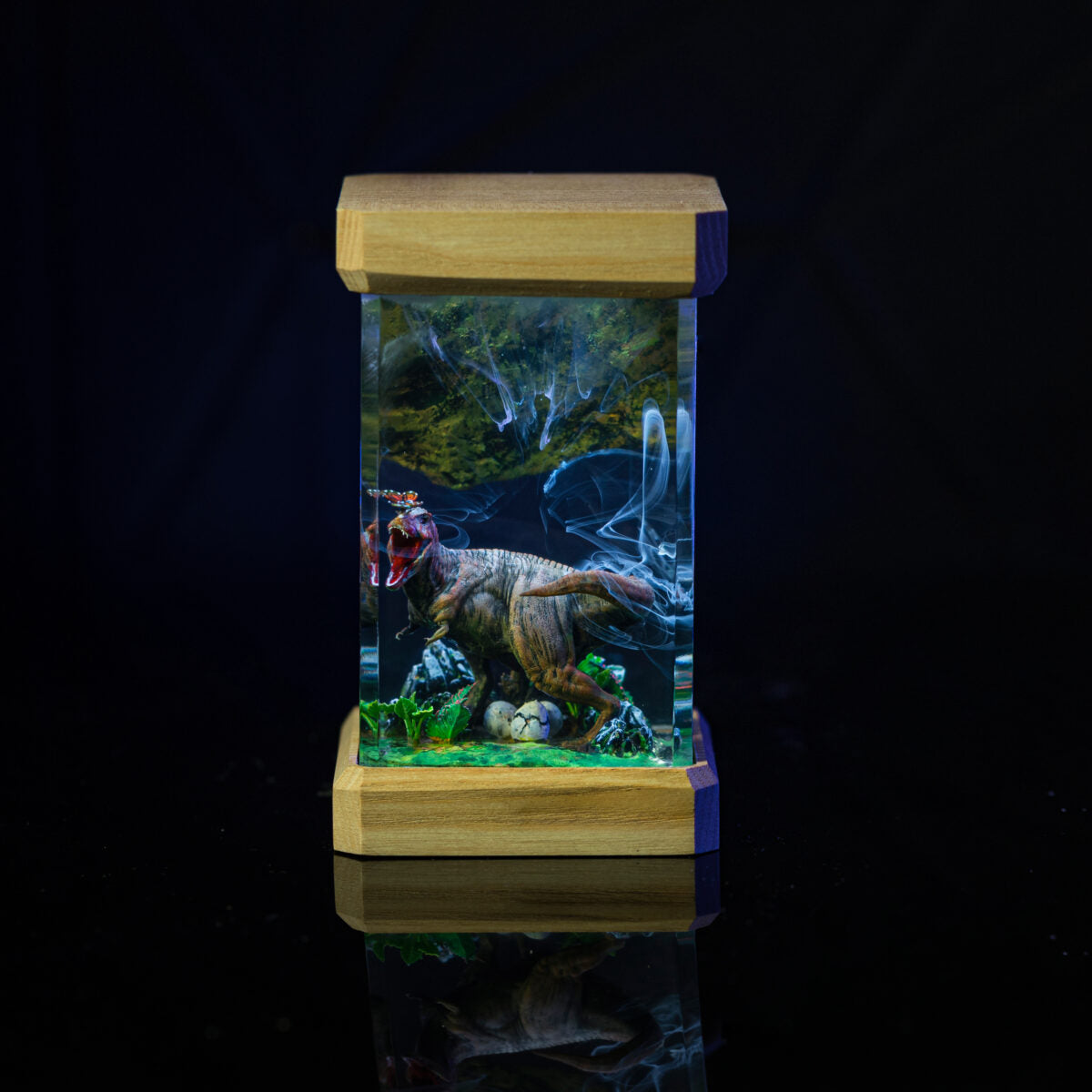 Dinosaur Resin Lamp